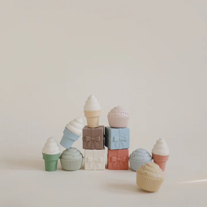 MIX & MATCH ICE CREAM TOY
