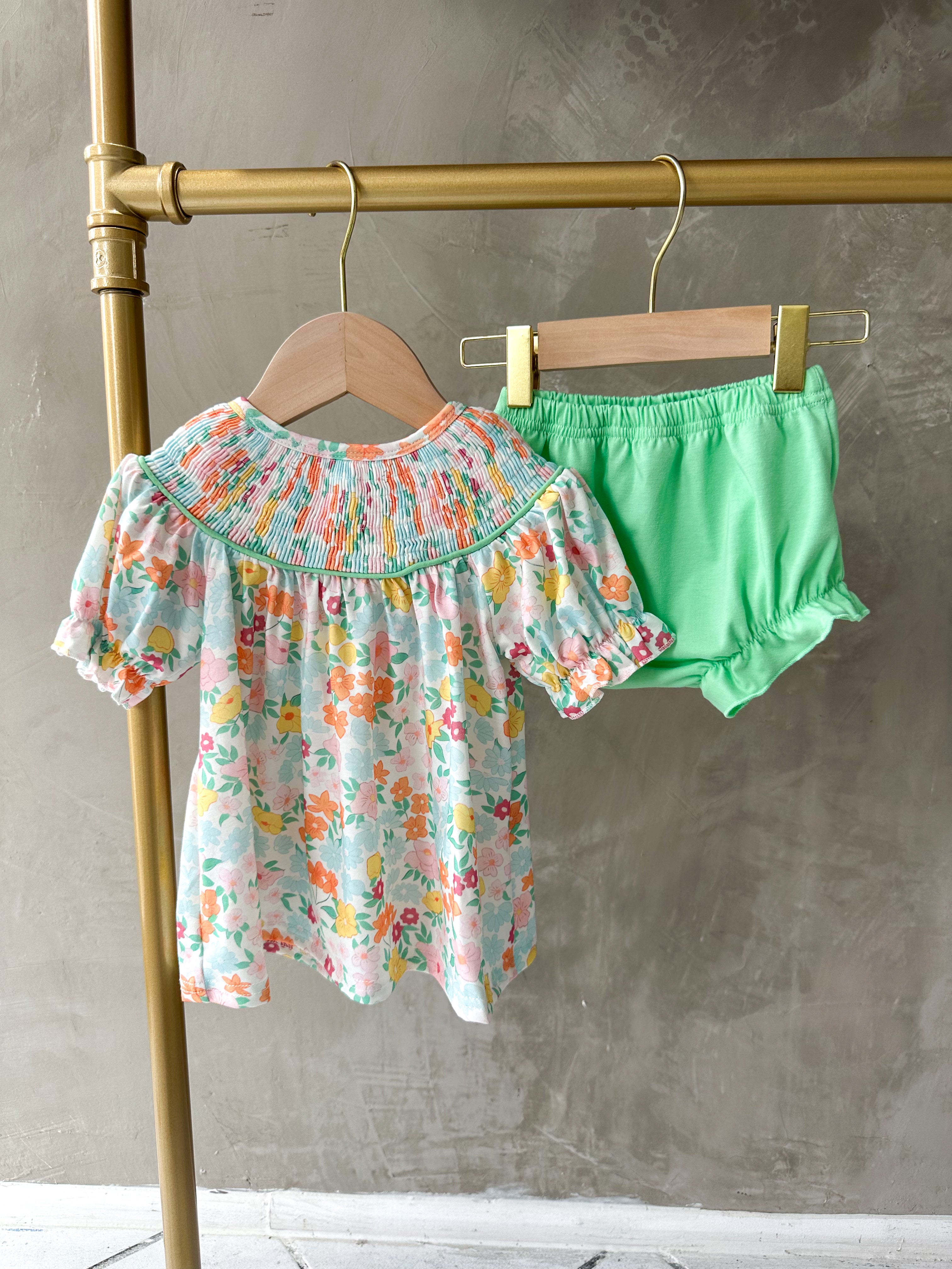 SMOCKED BLOOMER SET