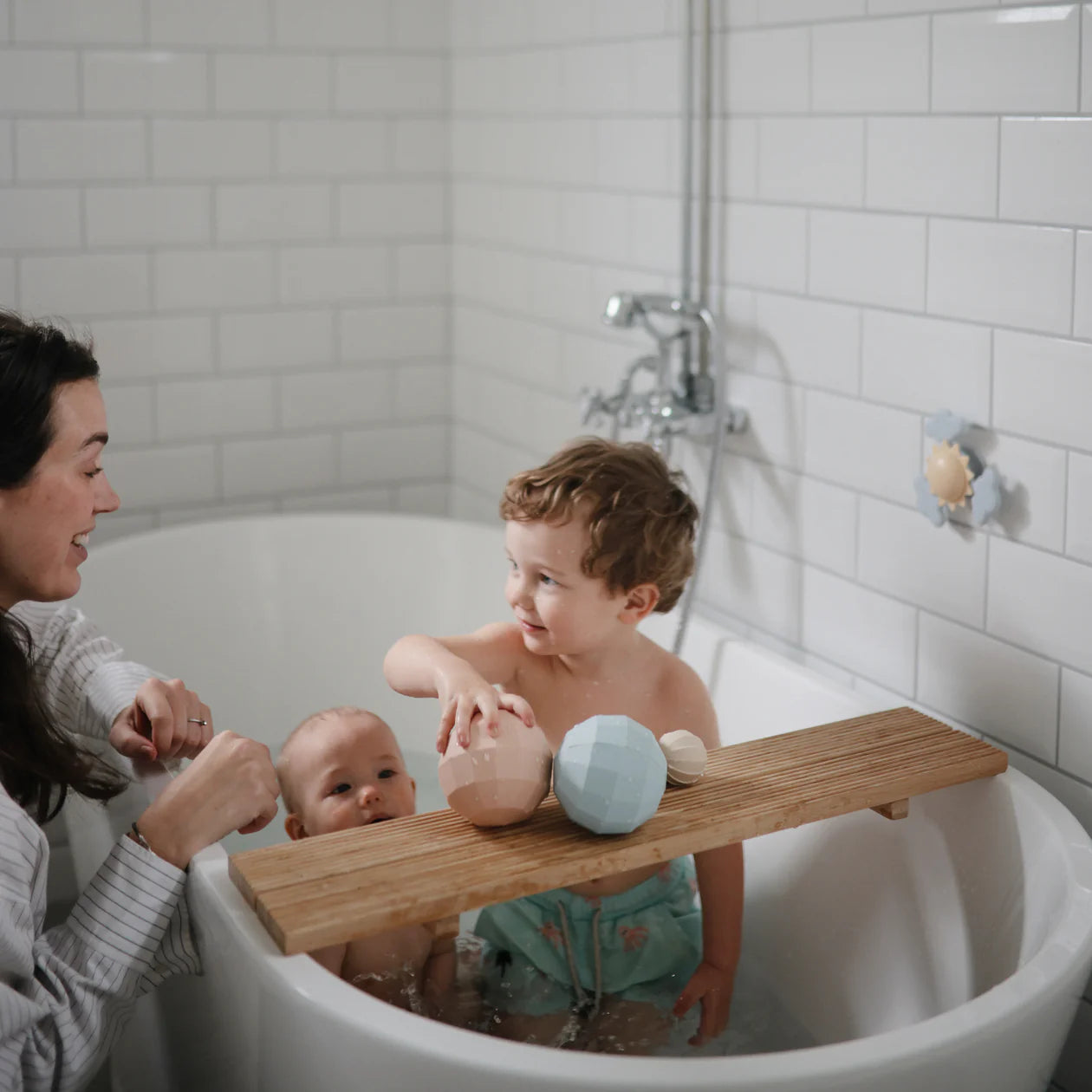 NESTING SPHERES SENSORY TOYS - (blush)